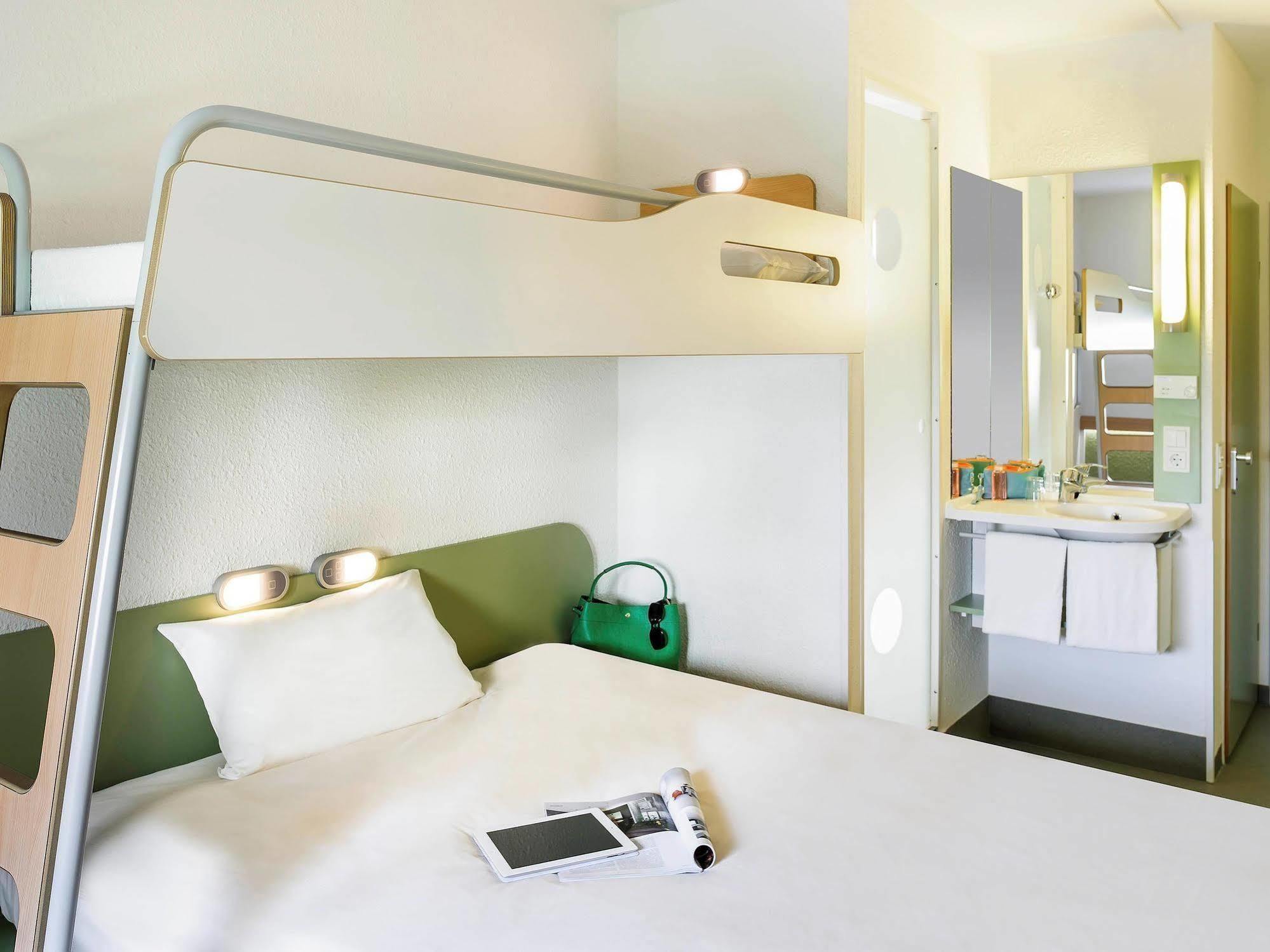 ibis Brignoles Provence Verte Exterior foto